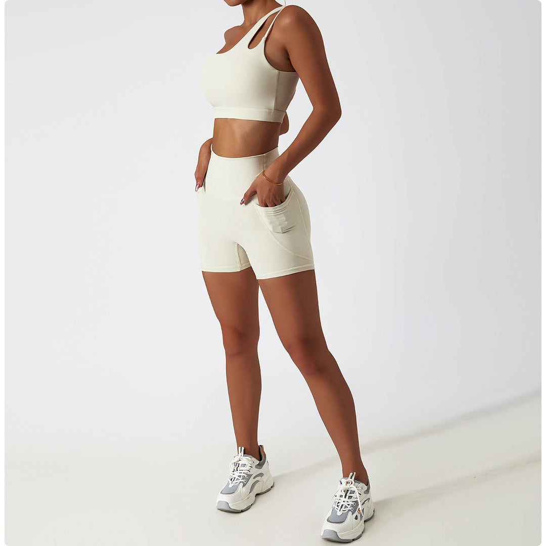 Aela sports shorts set